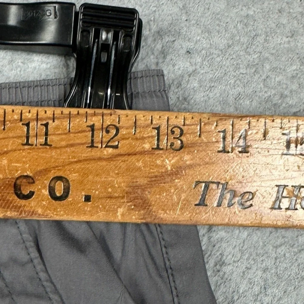 NEW Abercrombie Kids Baggy Pants Boys 9-10 Grey Cargo Hiking Outdoor Stretch
